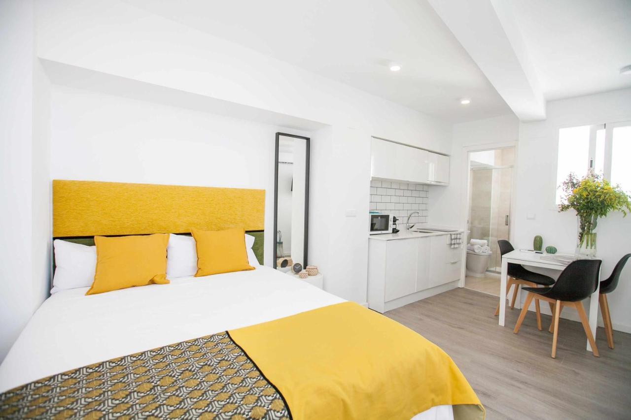 Isg Apartments Adolfo Cuellar 401 Sevilla Bagian luar foto