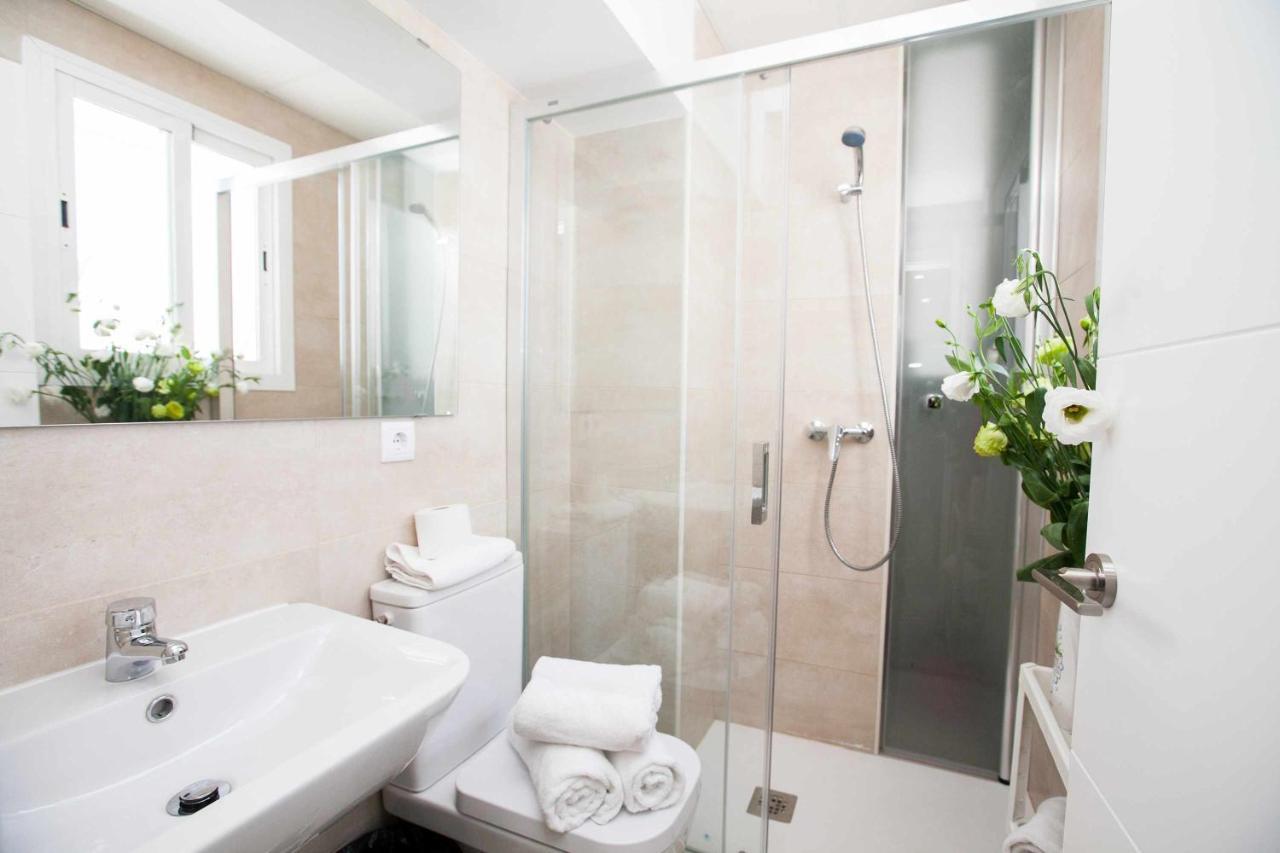 Isg Apartments Adolfo Cuellar 401 Sevilla Bagian luar foto